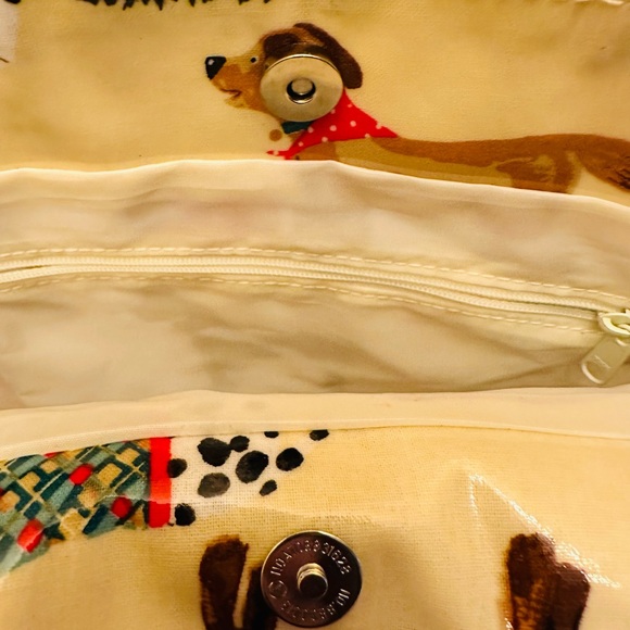 Ulster Weavers tote in Dog lovers print Good cond. 14"H 12.5"W 6"base - Picture 5 of 5